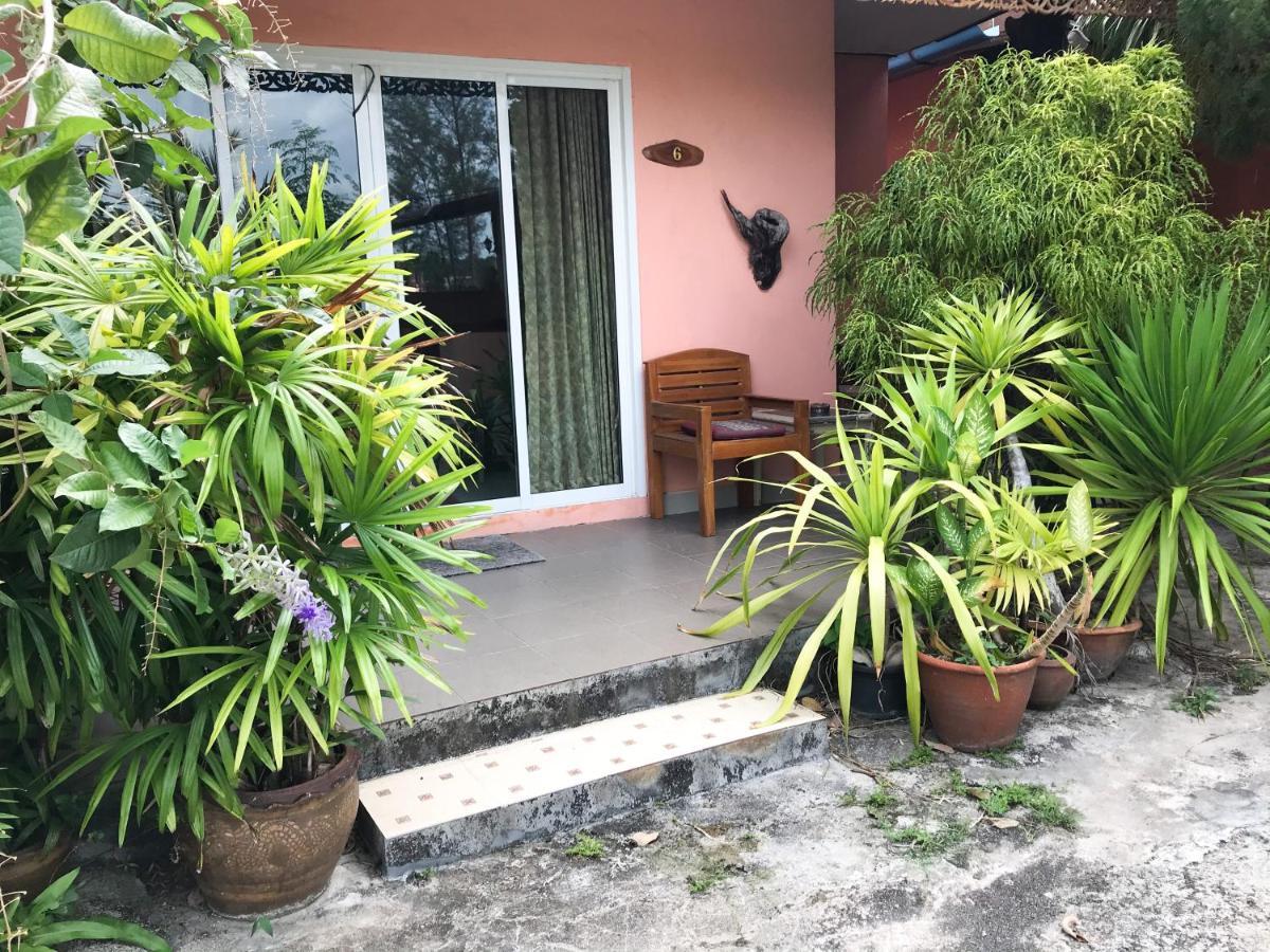 Discovery House Hotel Sha Plus Nai Yang Bagian luar foto