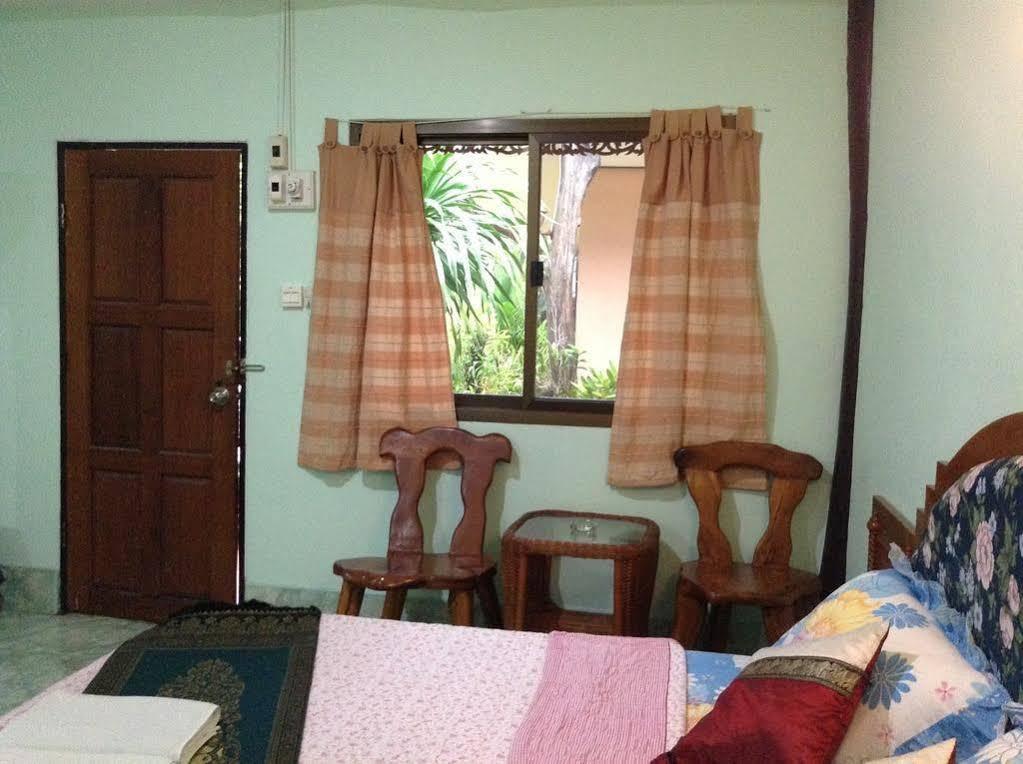 Discovery House Hotel Sha Plus Nai Yang Bagian luar foto